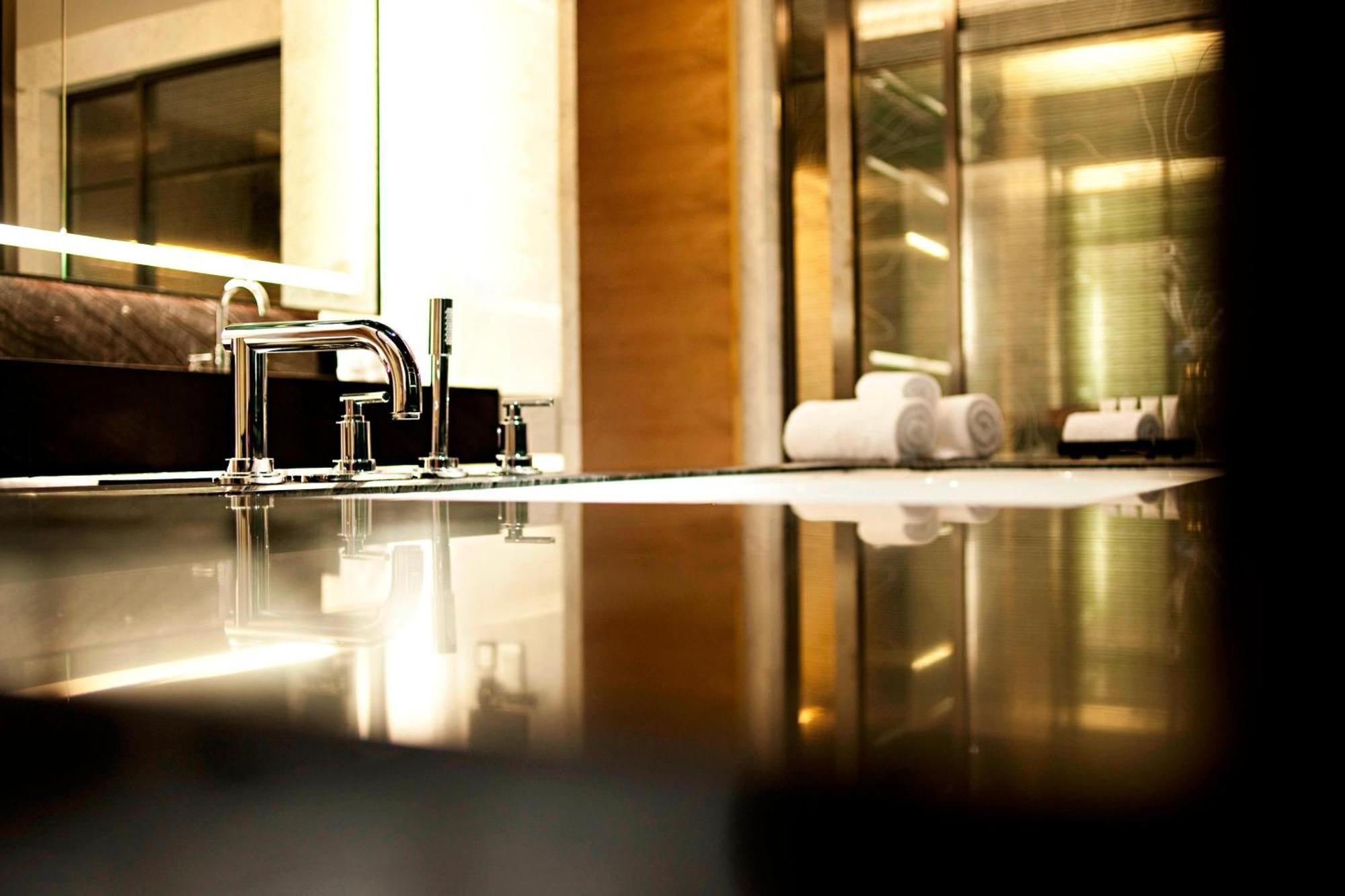 Le Meridien Chongqing Nan'An Экстерьер фото